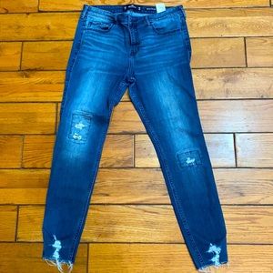 Hollister Super Skinny Jean destroyed hem